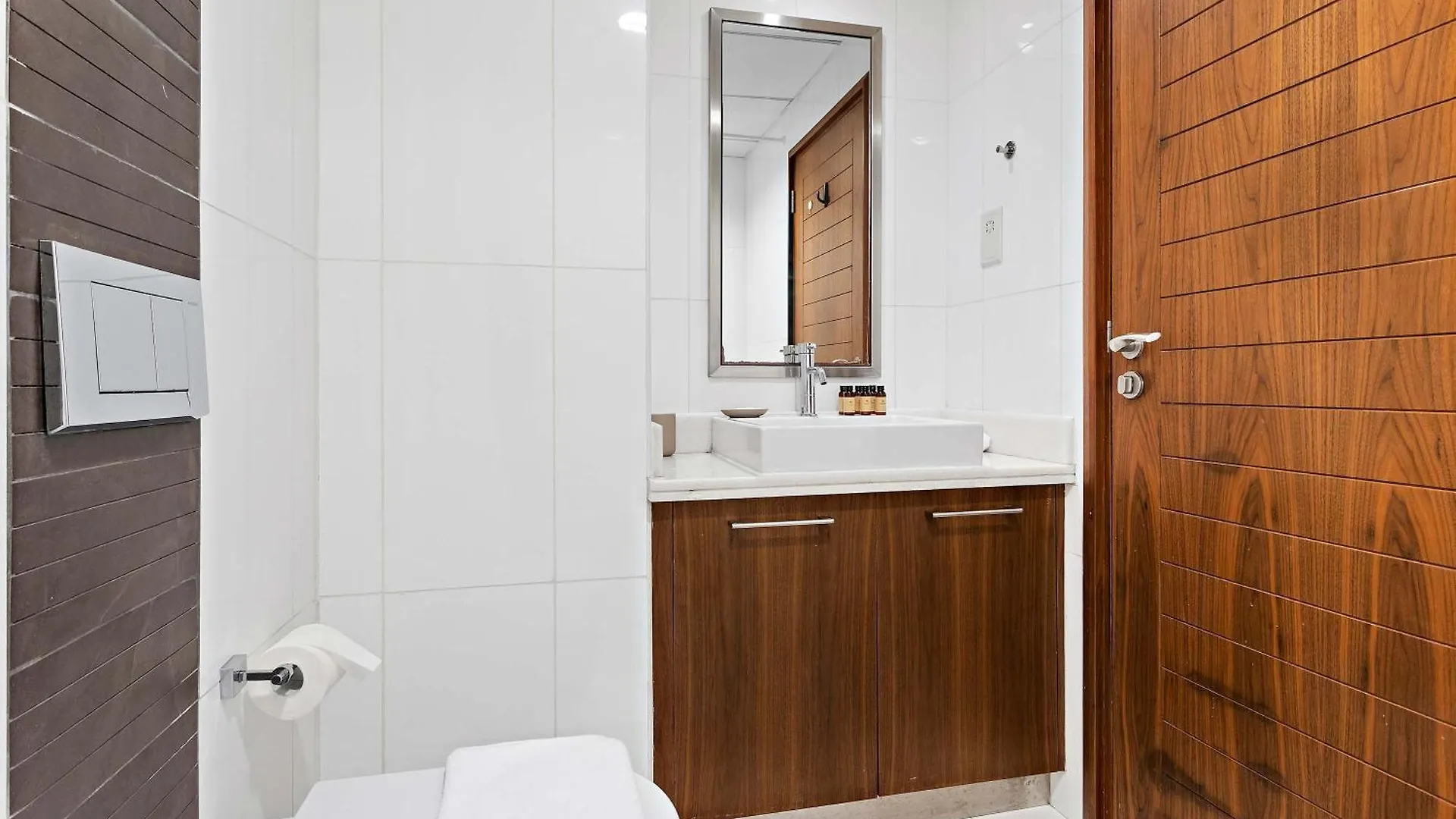 Apartment Silkhaus Spacious Studio In Boulevard Central With Gym & Pool Dubai United Arab Emirates
